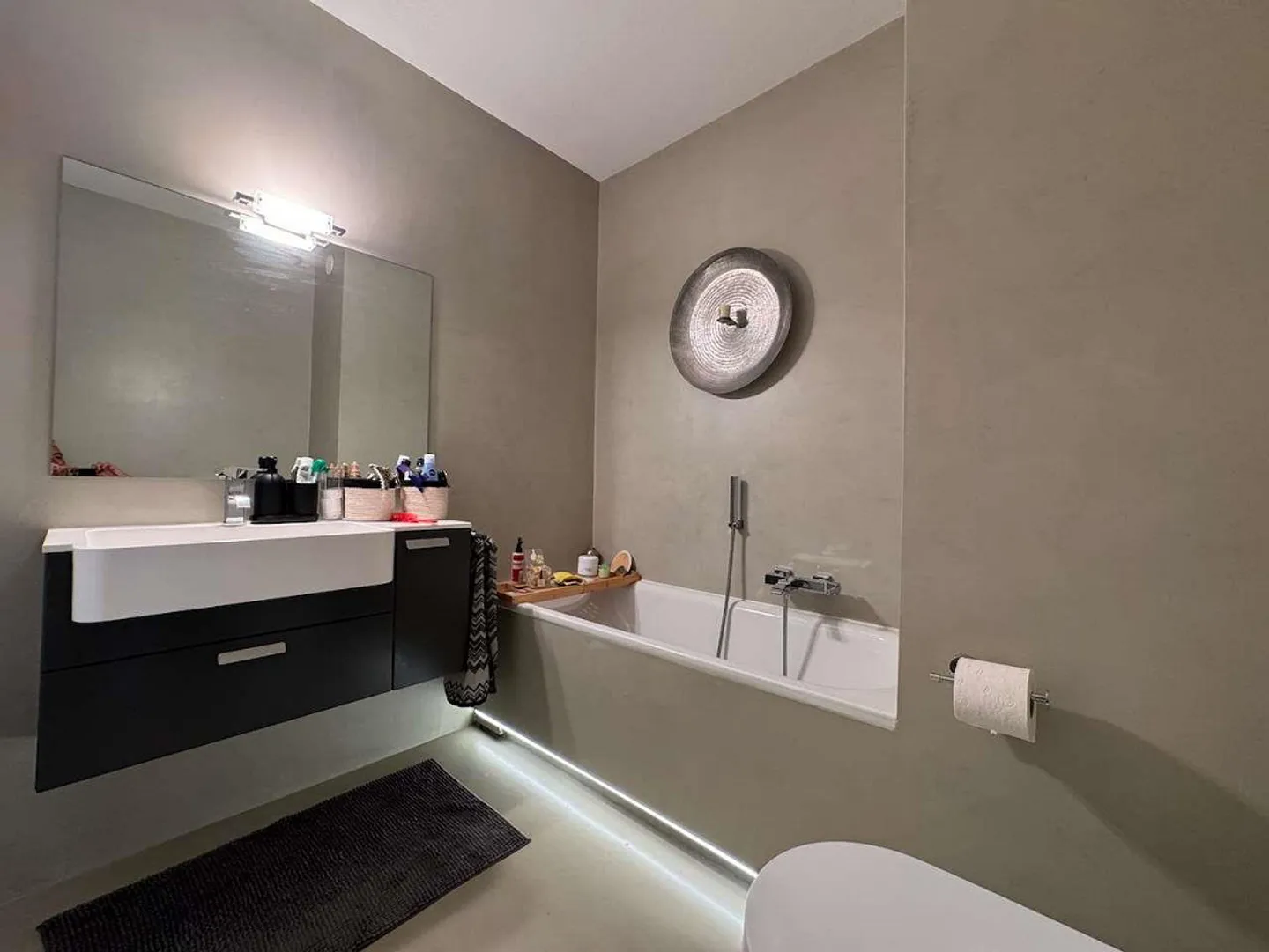 Comfort and unparalleled view in Paradiso - Photo 11 of 13