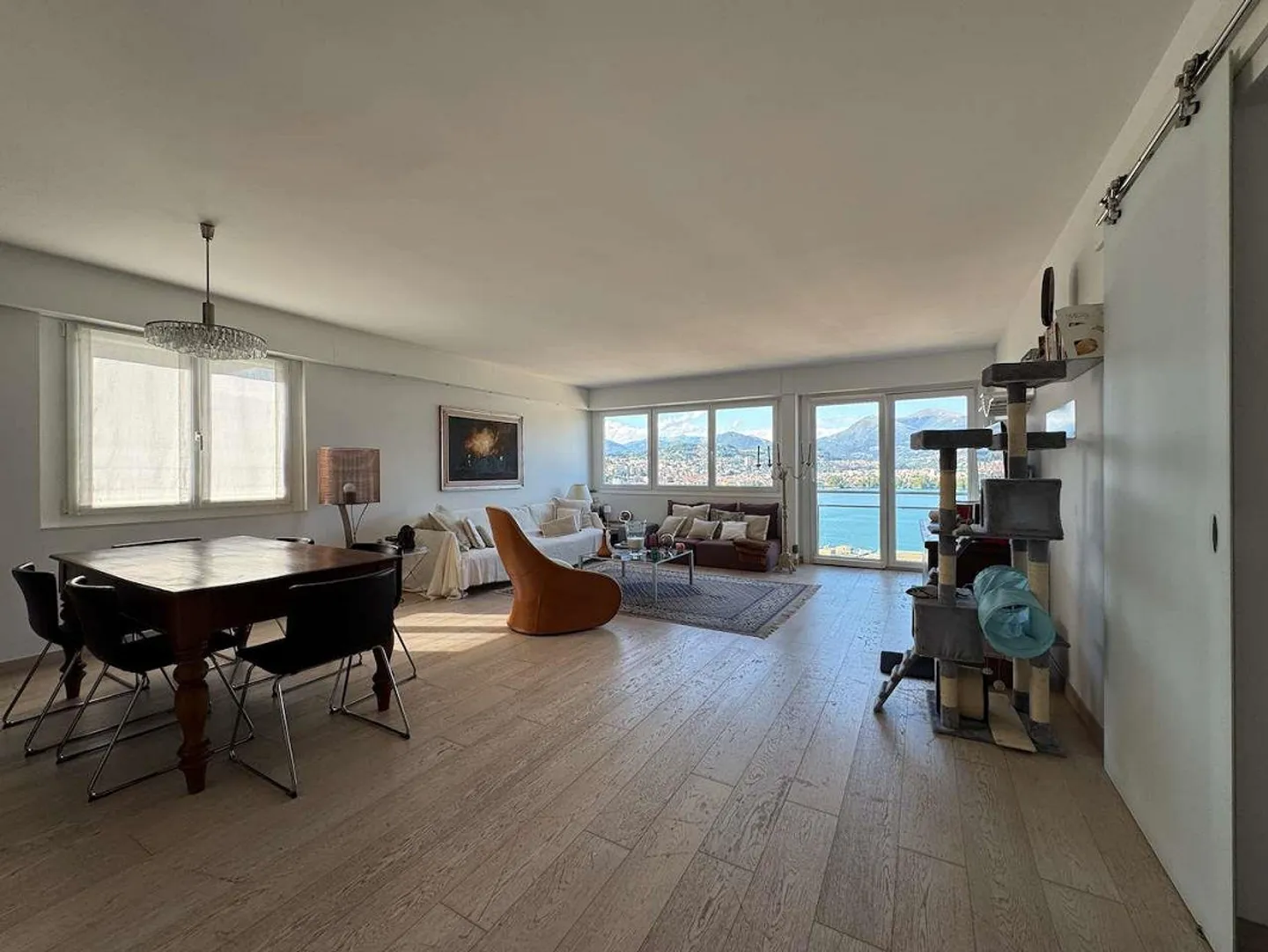 Comfort and unparalleled view in Paradiso - Photo 12 of 13
