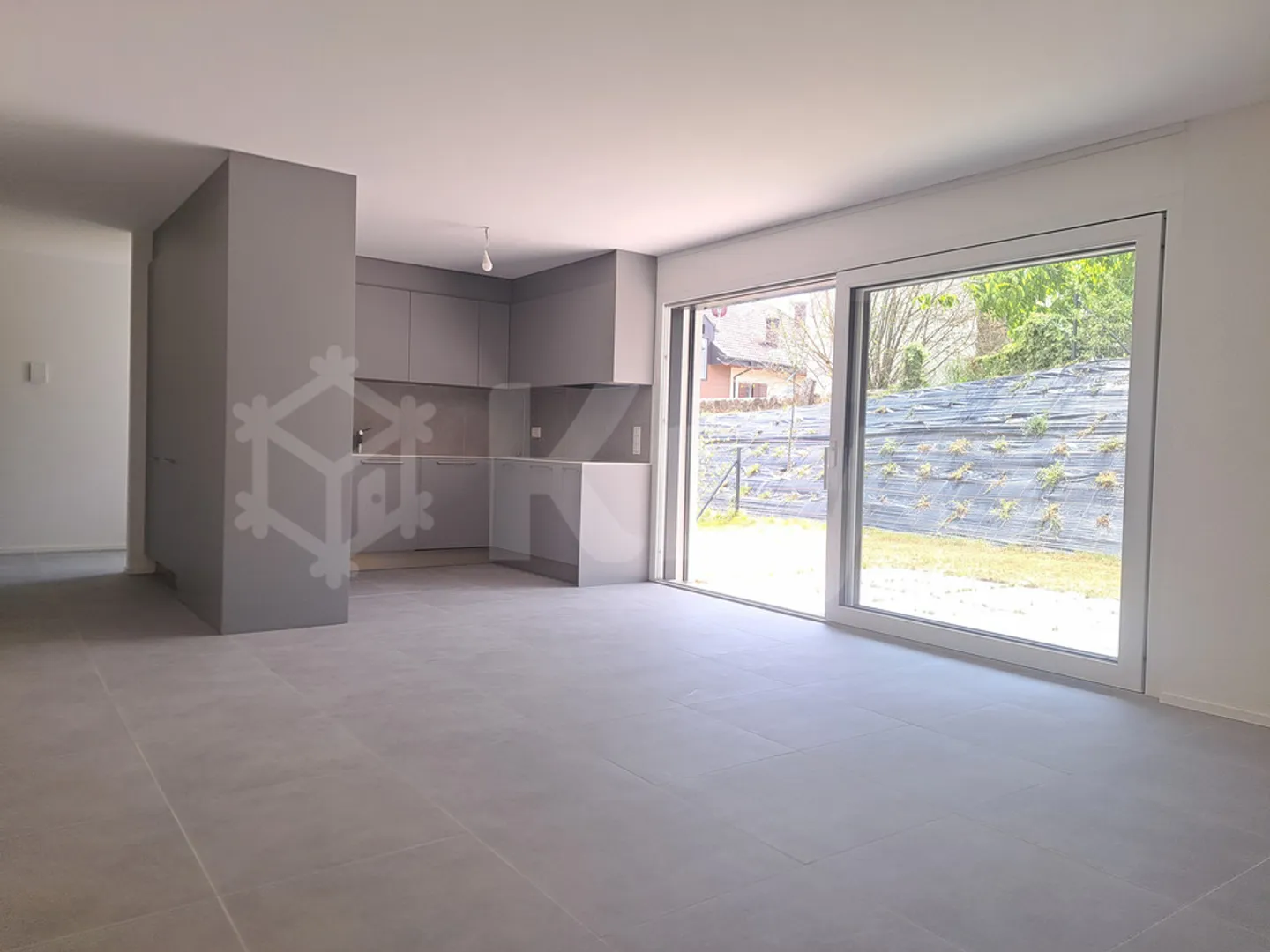 Appartement Rez-de-Chaussée avec Jardin - Photo 3 sur 8