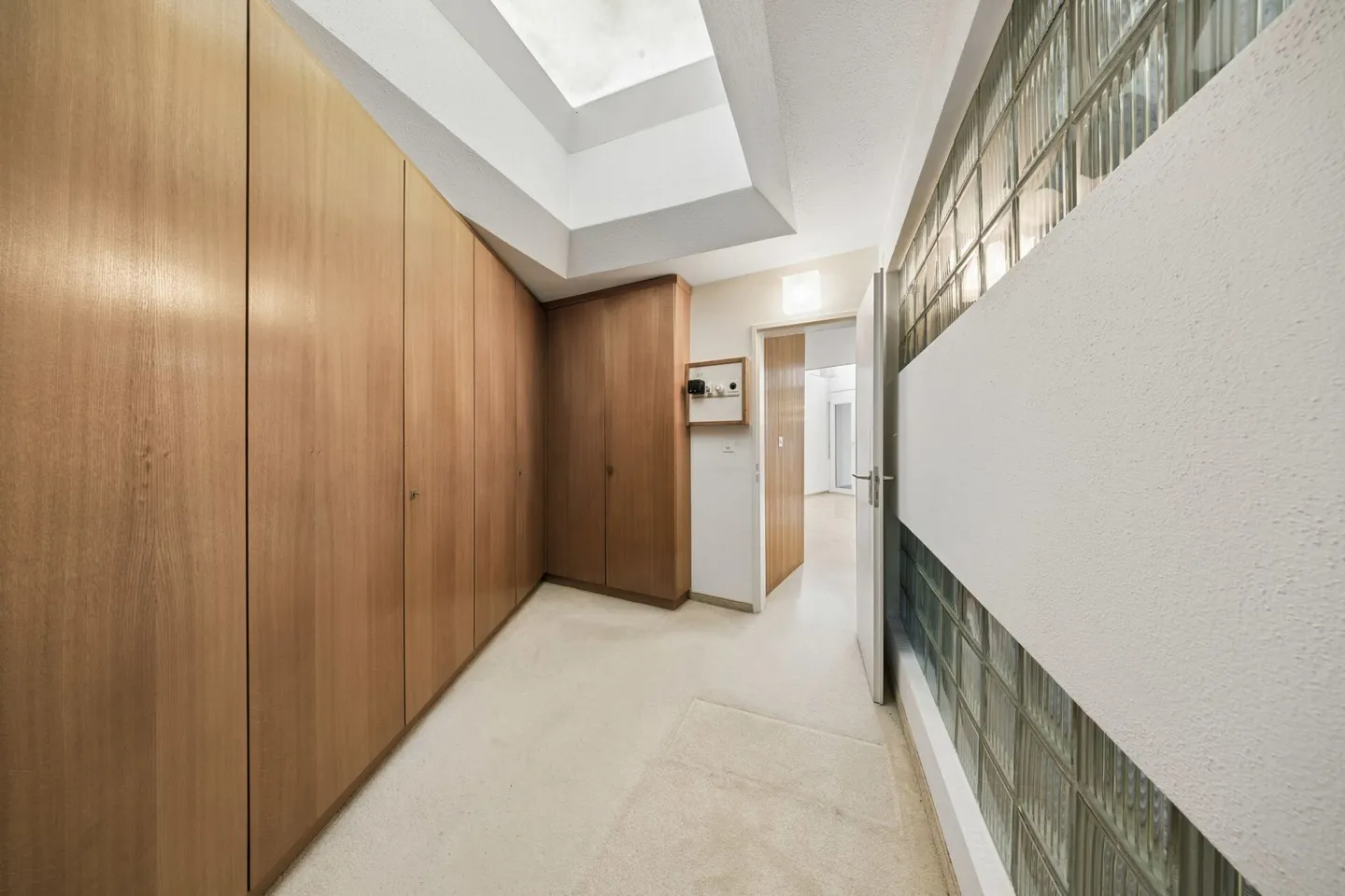 Spacious 3.5-room duplex apartment with renovation potential - Photo 5 of 13