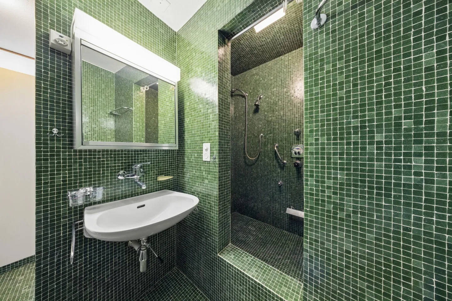 Spacious 3.5-room duplex apartment with renovation potential - Photo 10 of 13