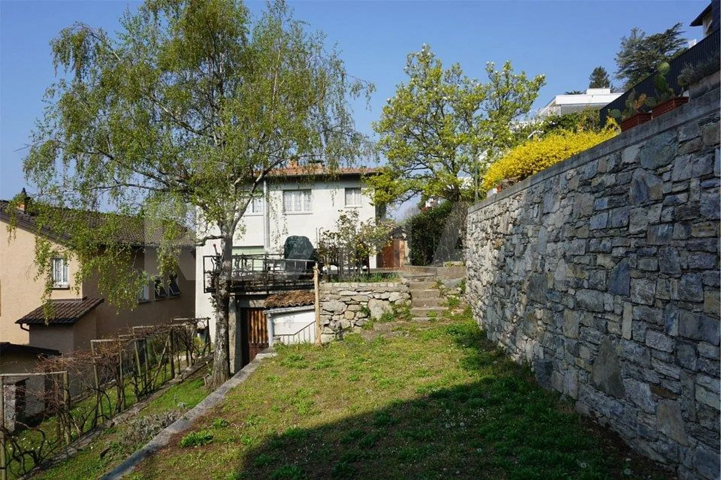 Appartamento ammobiliato in vendita - Foto 10 di 13