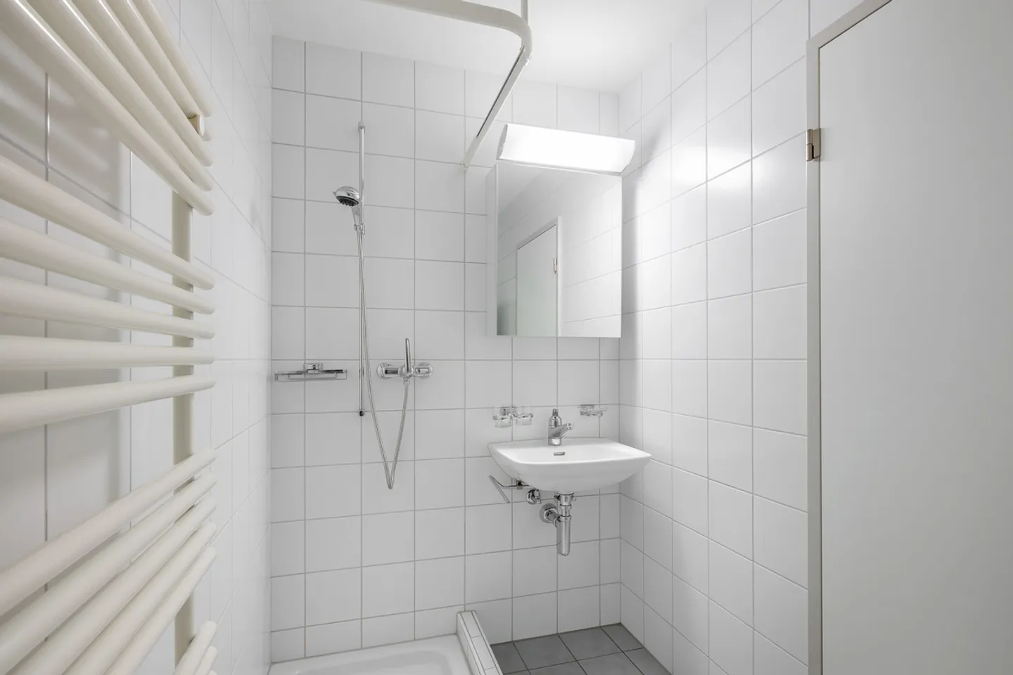 Spacious 3.5-Room Apartment - Photo 8 of 10