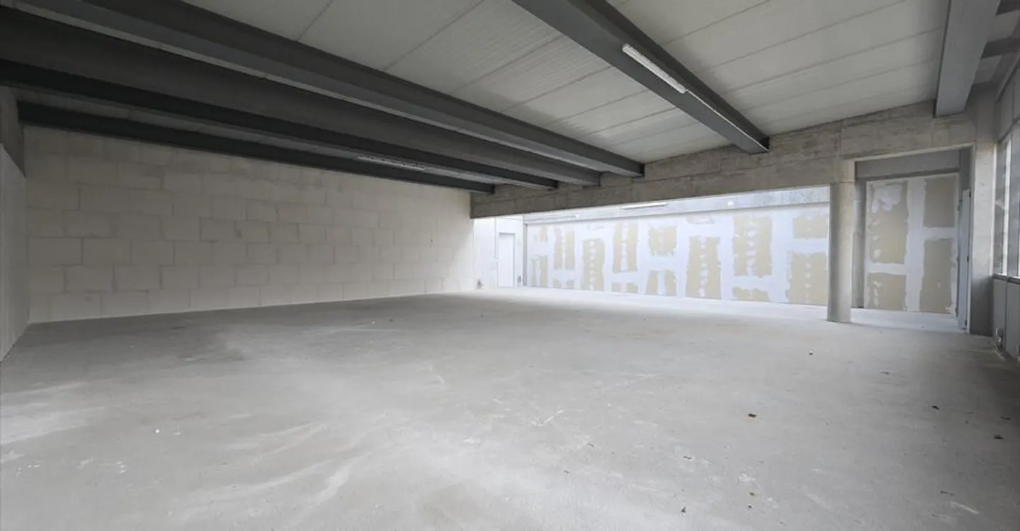Atelier spacieux à Crissier - Photo 2 sur 8