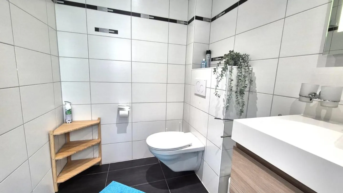 Semi-detached house for sale - Photo 4 of 10