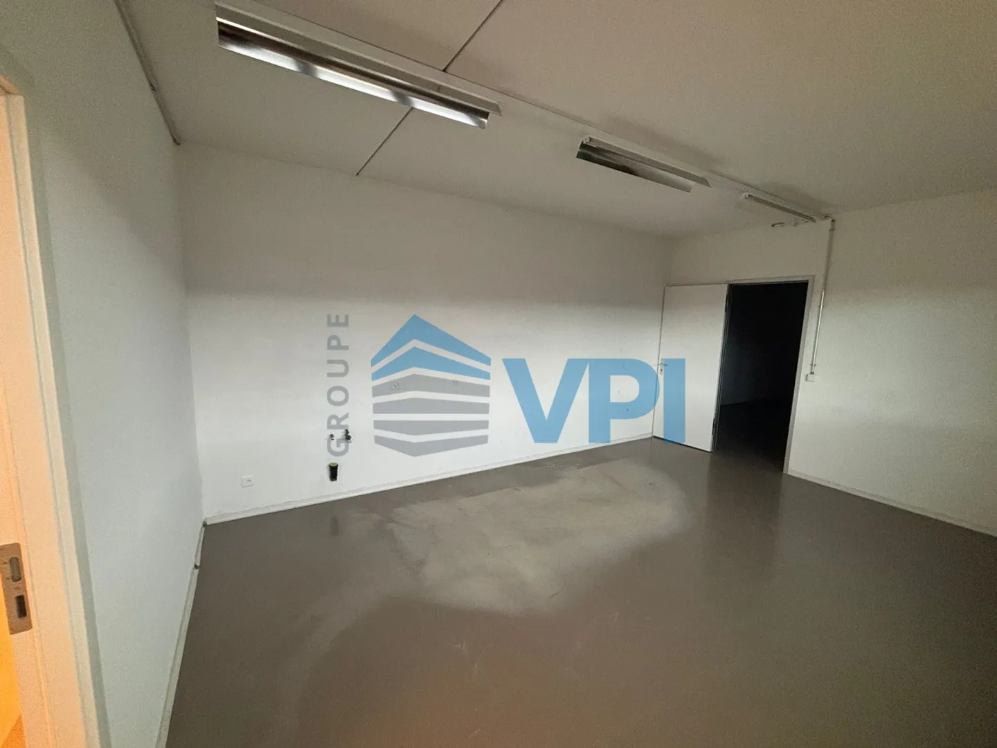 Nyon - 331m2 Handwerksräume im 1. Stock - Foto 5 von 5