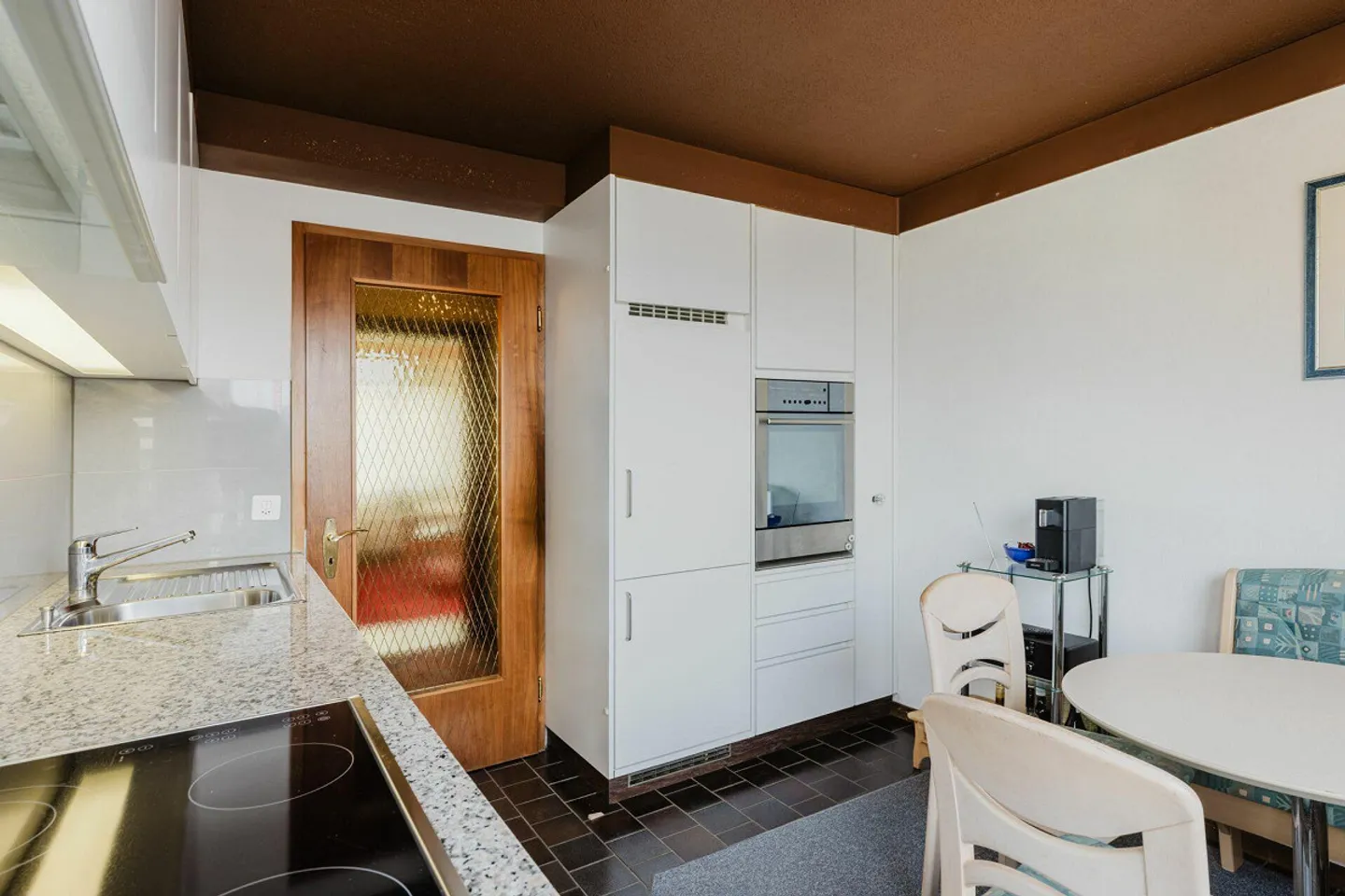 Appartamento 3.5 locali con potenziale in una posizione ambita nel quartiere di Bramberg - Foto 5 di 8