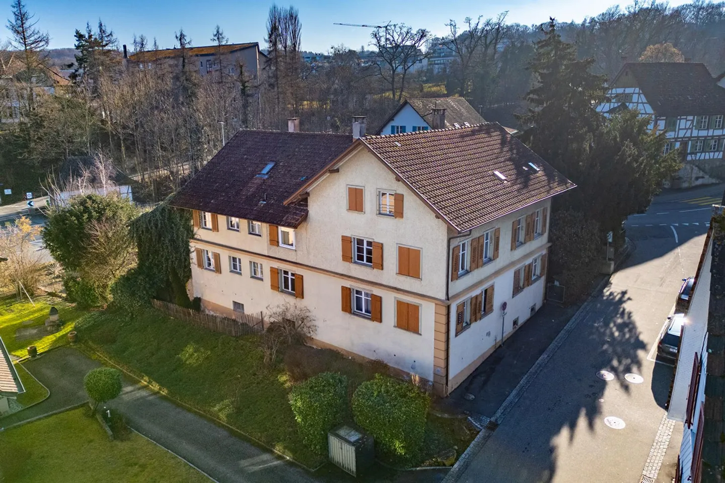 Vielseitige Liegenschaft mit Potenzial - Foto 3 von 18