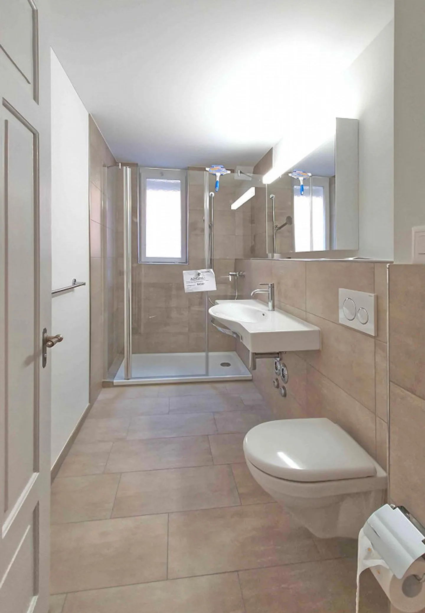 Newly renovated 4.5 room old-style apartment in Jugendstil near the center - Photo 5 of 8