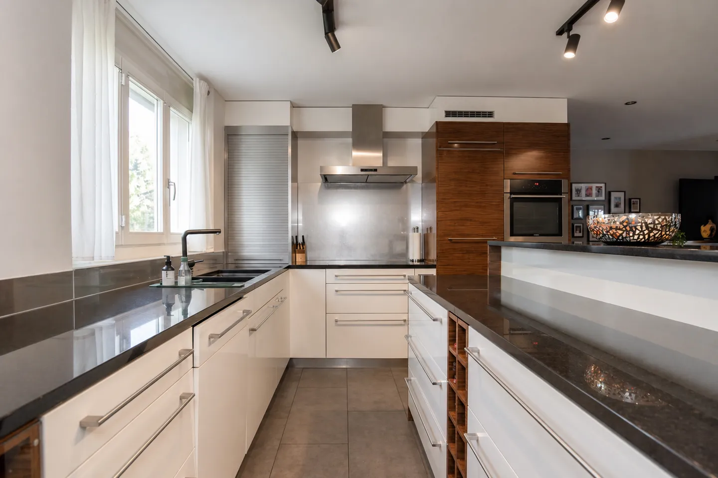 An Apartment to Fall in Love - Photo 6 of 10