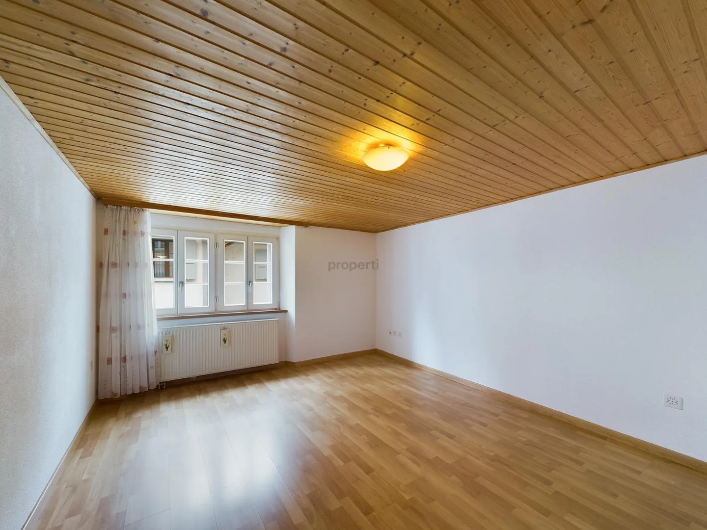 4.5 Room Apartment - Photo 5 of 11