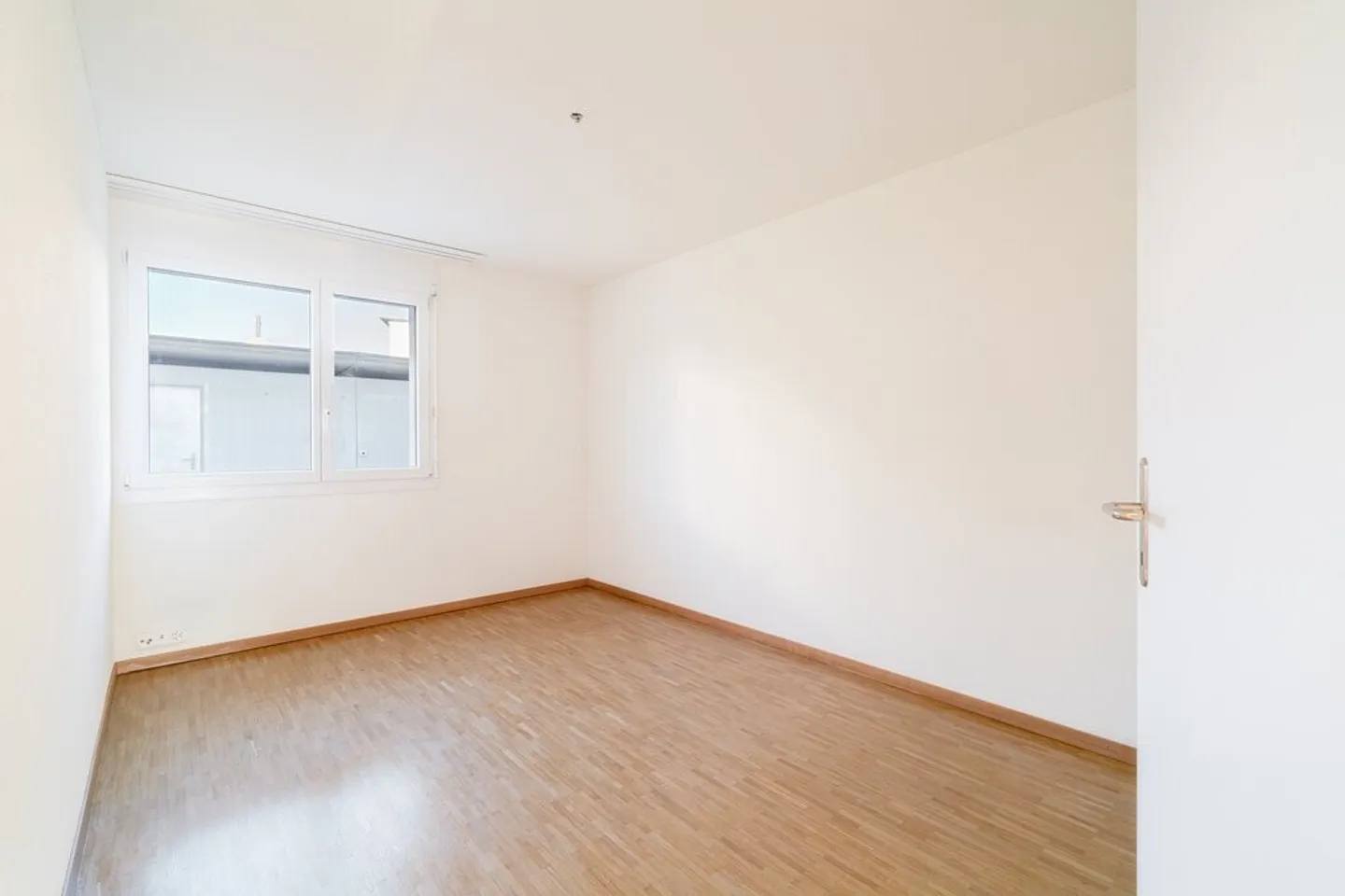 Bright, family-friendly apartment in the green! - Photo 4 of 8