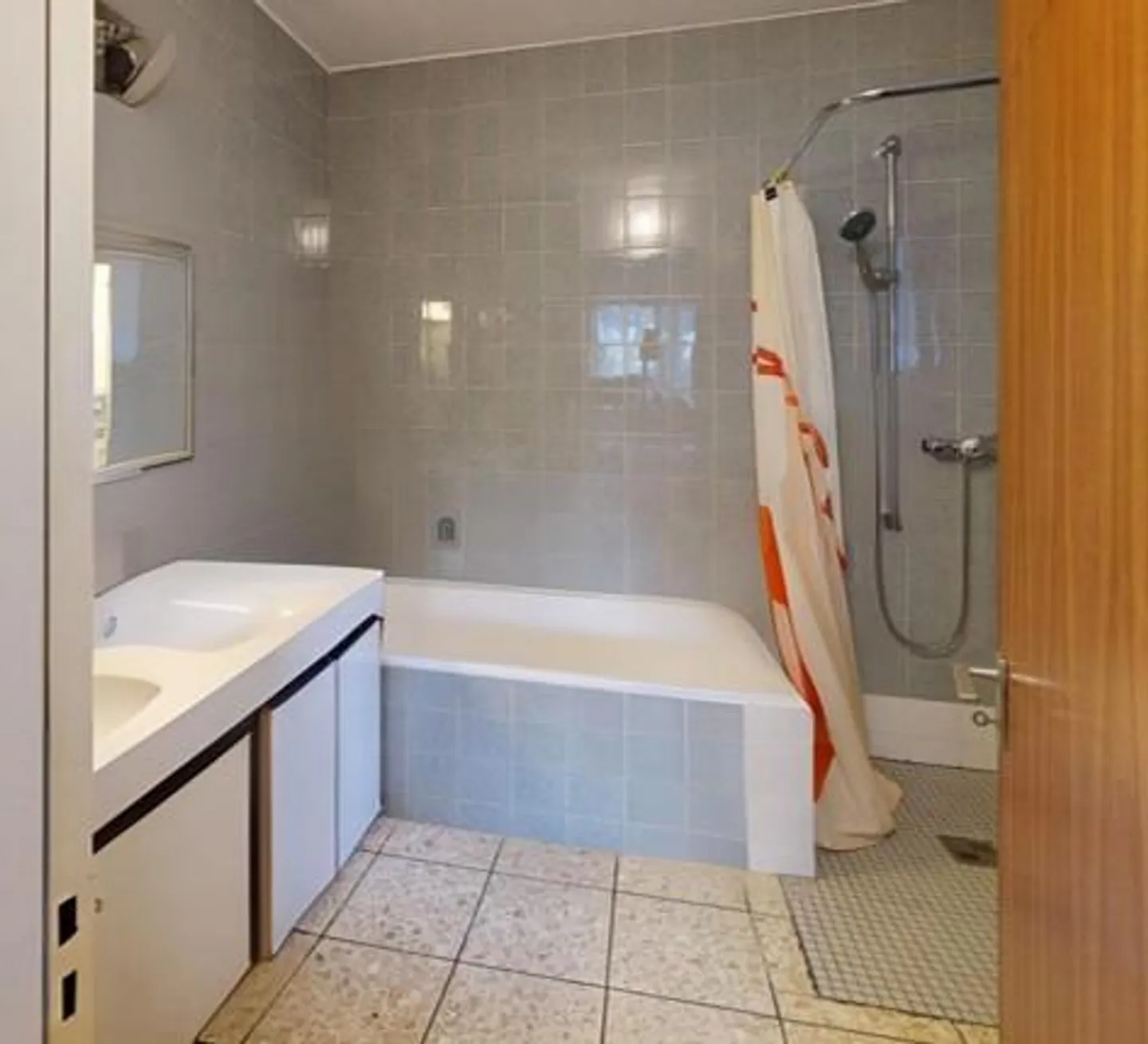 With panoramic view and garden paradise - Photo 8 of 17