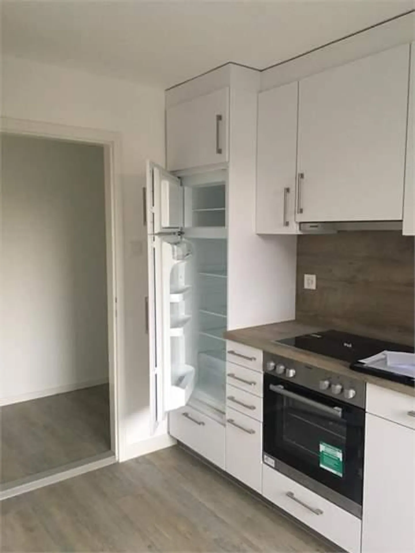 Appartement de ville de 3,5 pièces fraîchement rénové - Photo 8 sur 14