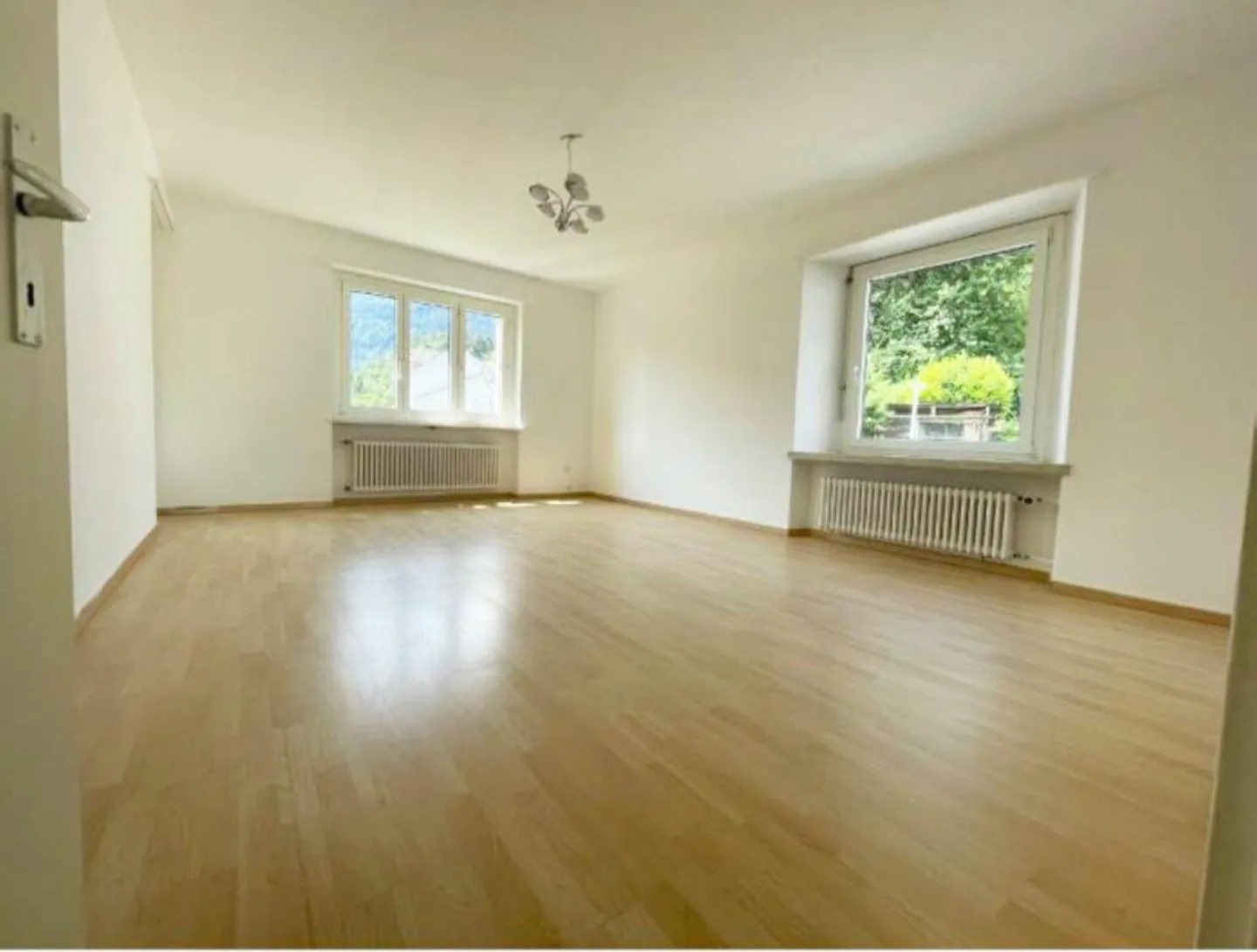 Bright Apartment with Balcony - Photo 2 of 8