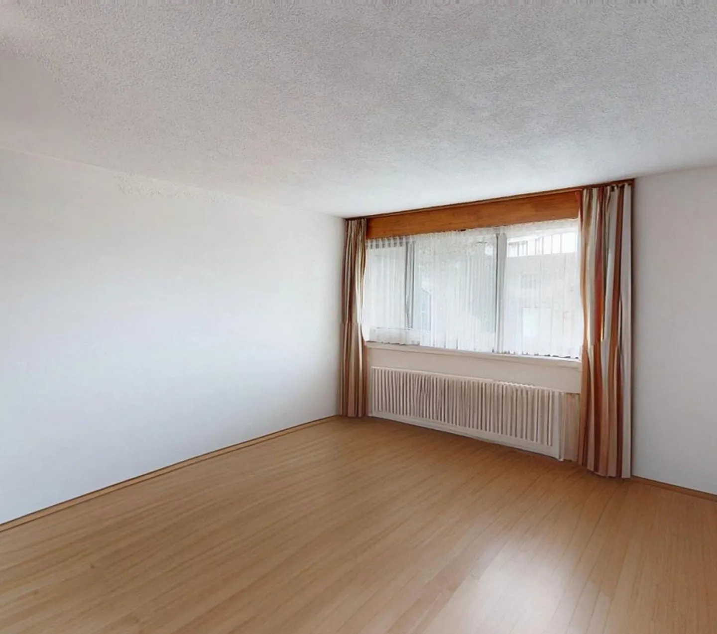 With panoramic view and garden paradise - Photo 10 of 17