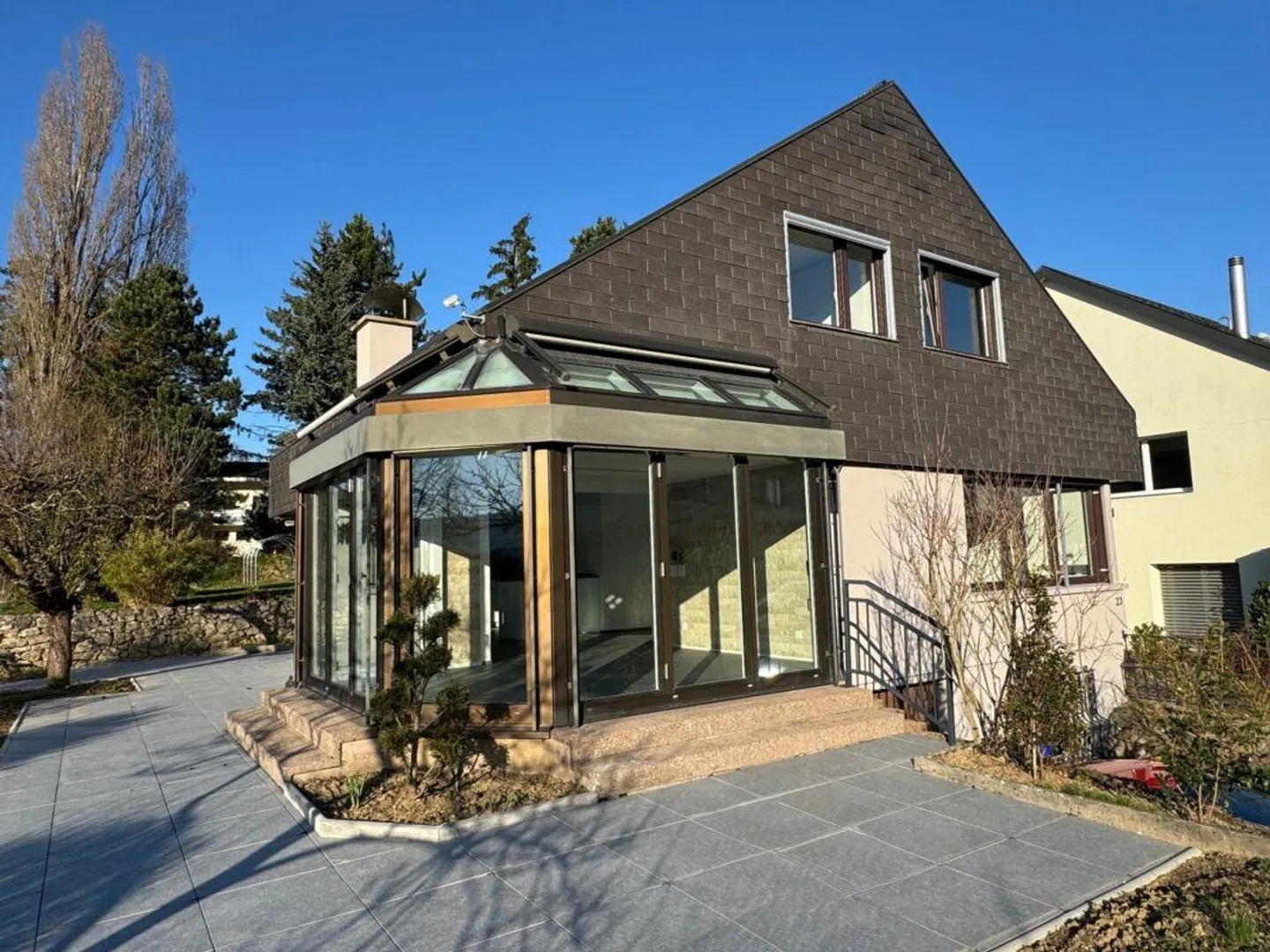 Freistehendes EFH an erhöhter Lage mit Weitsicht - Photo 1 sur 18