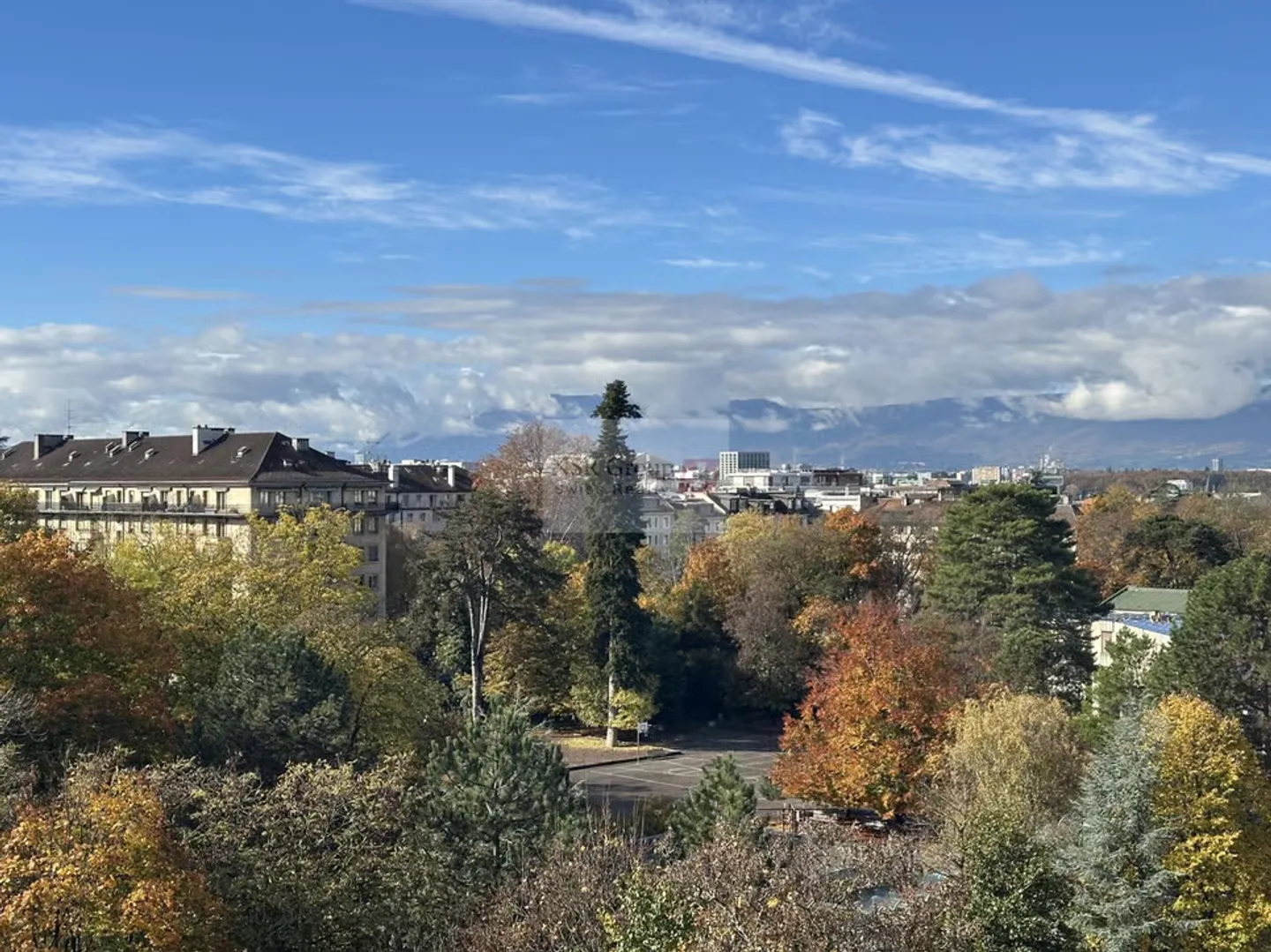 Malagnou - Attique rénové avec terrasse et vue lac - Photo 7 sur 7