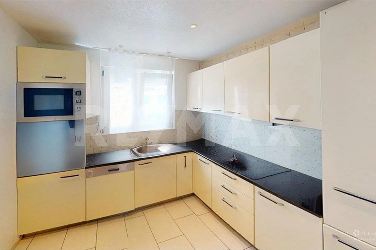 Découvrez une maison jumelée charmante et familiale - également possible en tant que bien d'investissement ! - Photo 4 sur 13