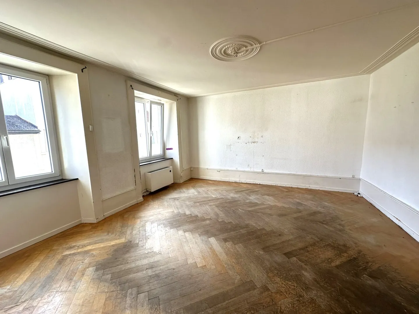 Residential building for sale - Photo 9 of 10