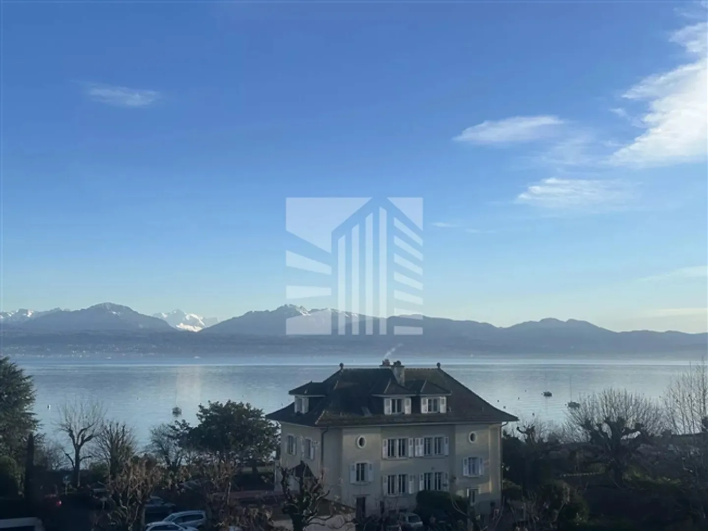 Bureau privé de 12 m² avec vue sur le lac dans un espace de coworking - Photo 6 sur 6