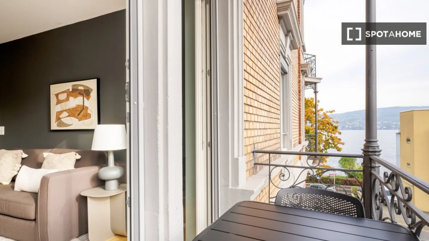 Discover, visit and rent your new home online with full confidence. - Photo 2 of 17