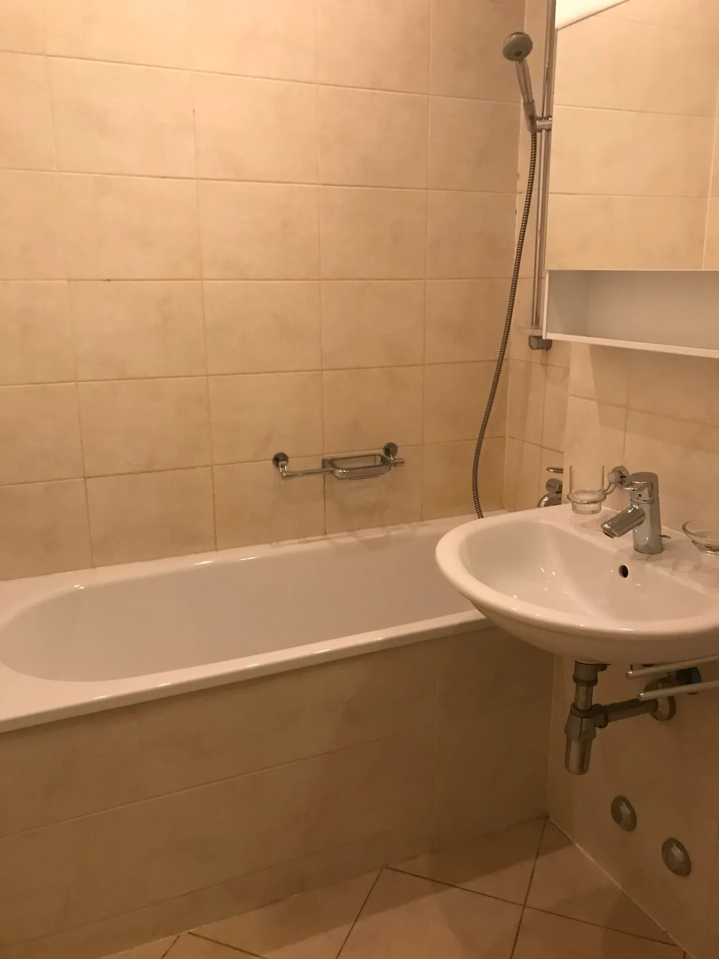 Bel appartement dans le quartier des banques - Foto 2 di 4