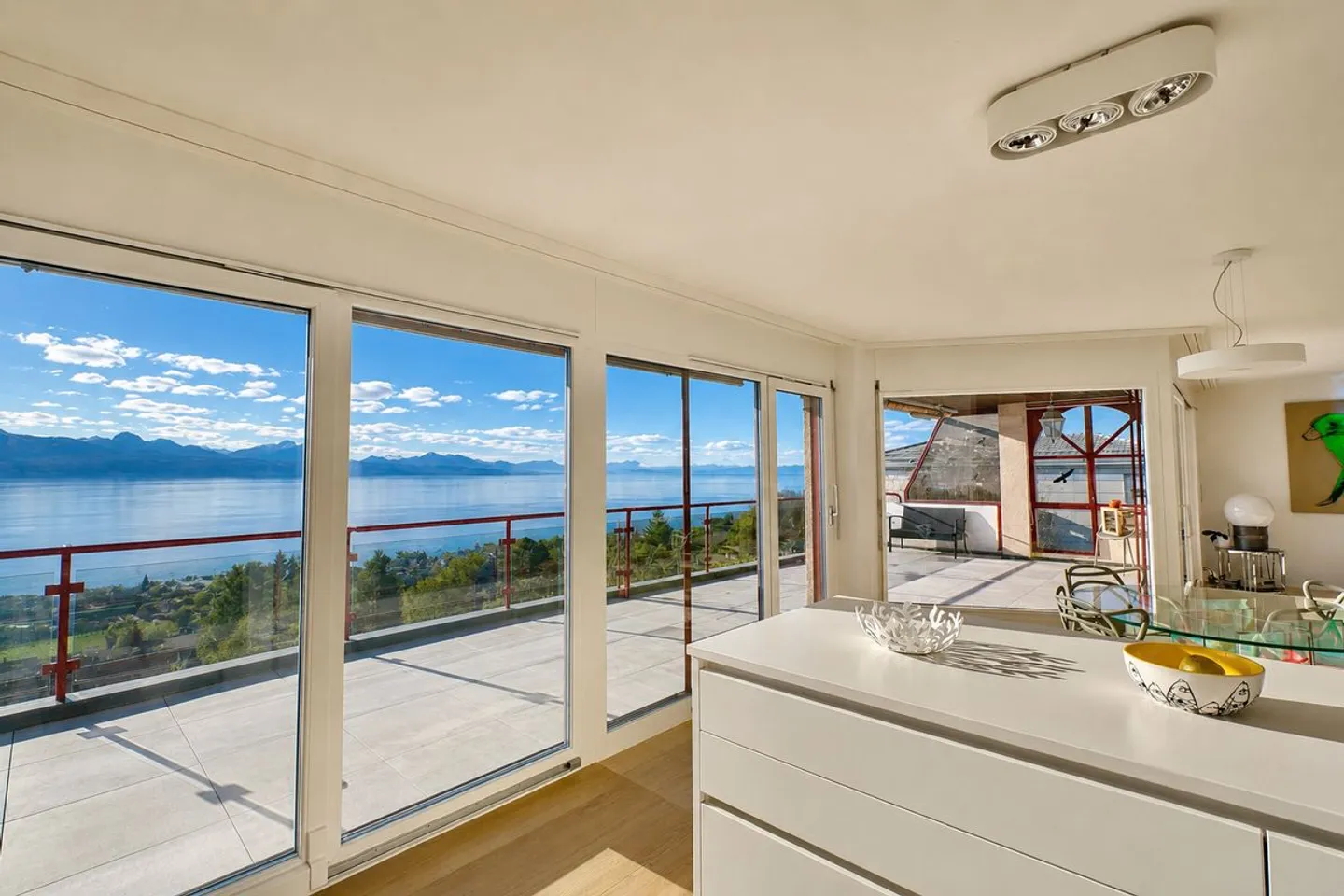 Duplex  avec Vue extraordinaire sur le Lac à Lutry - Photo 1 of 13