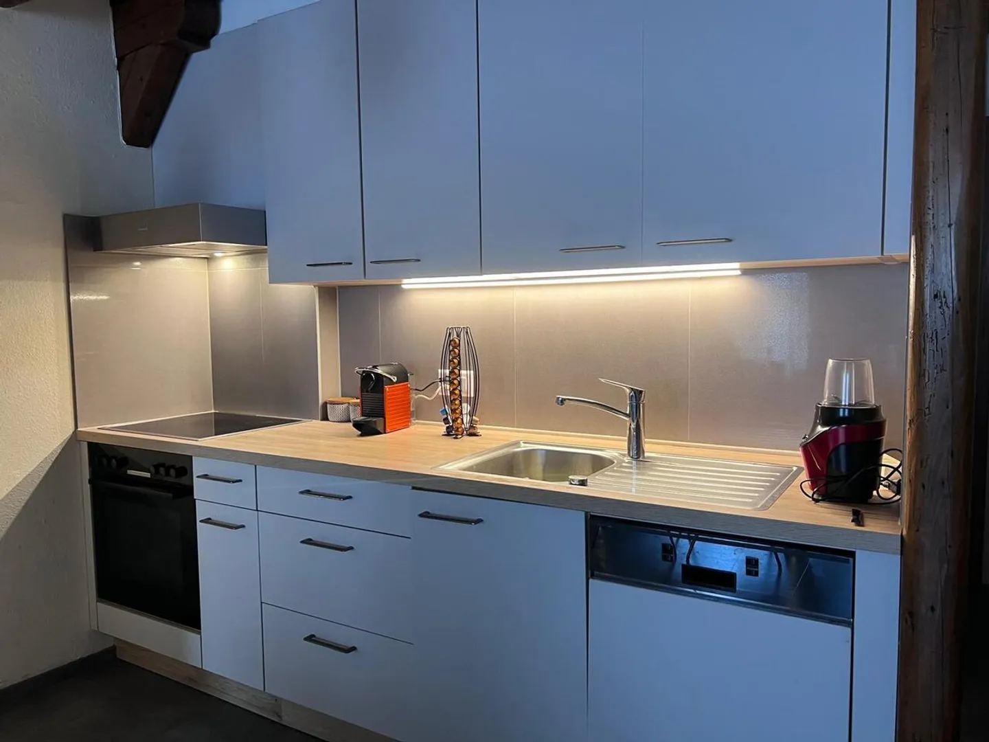Appartement Neuchâtel - 4.5 pièces - Photo 2 sur 4