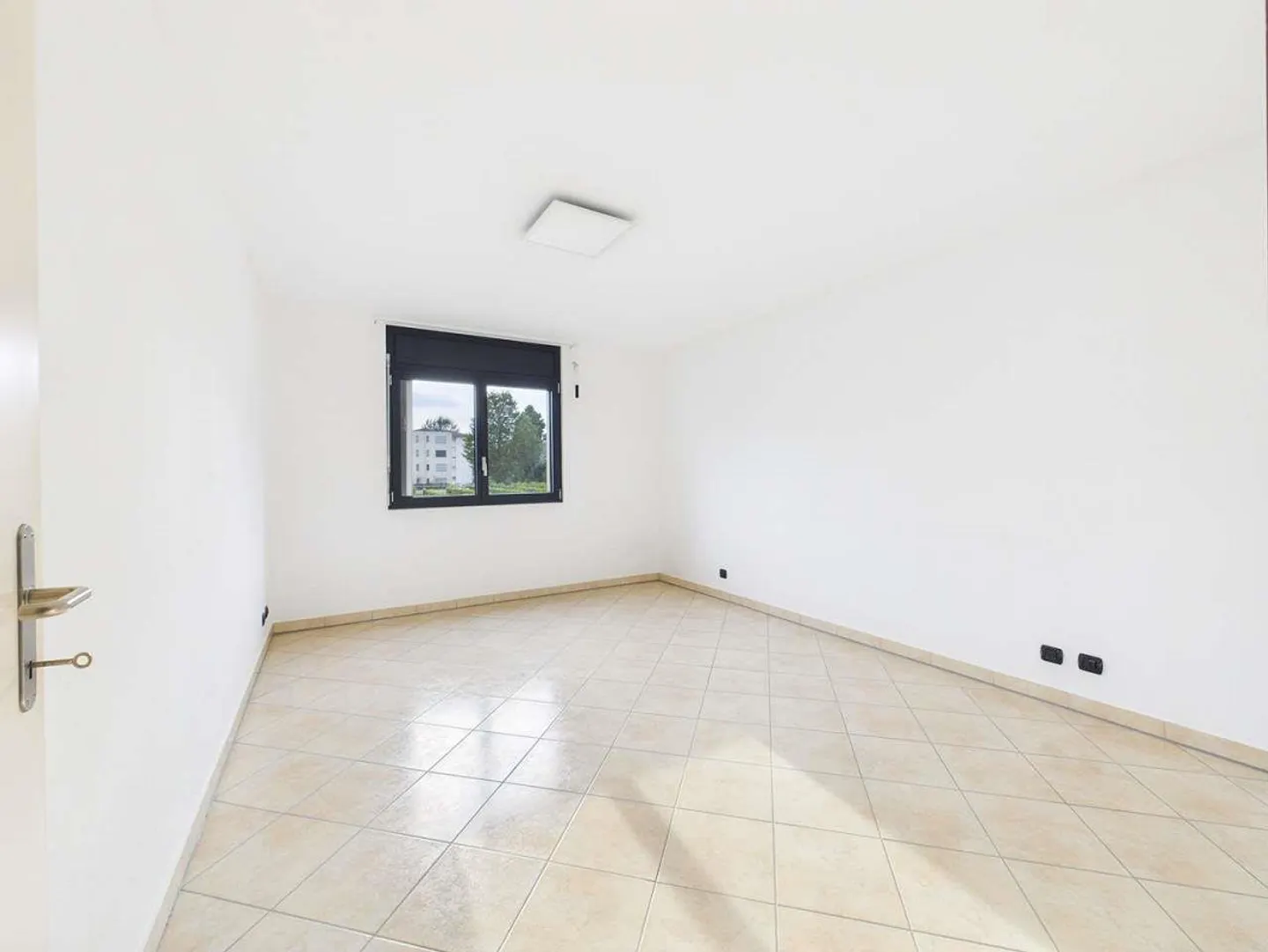 Casa plurifamiliare con comfort - Foto 12 di 13