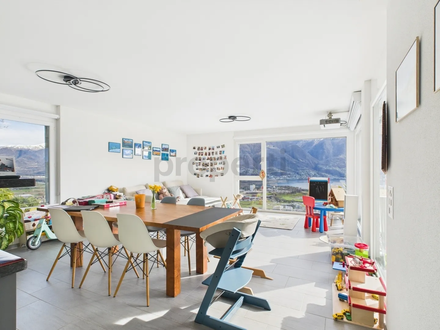 House on the Hill with Panoramic View of Lake Maggiore - Photo 4 of 13