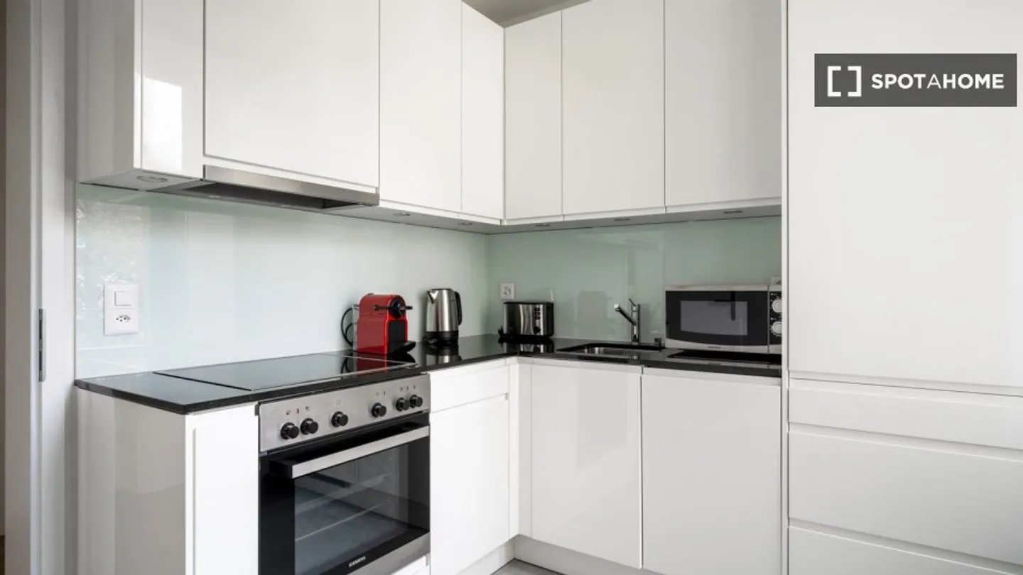 Discover, visit and rent your new home online with full confidence. - Photo 4 of 17