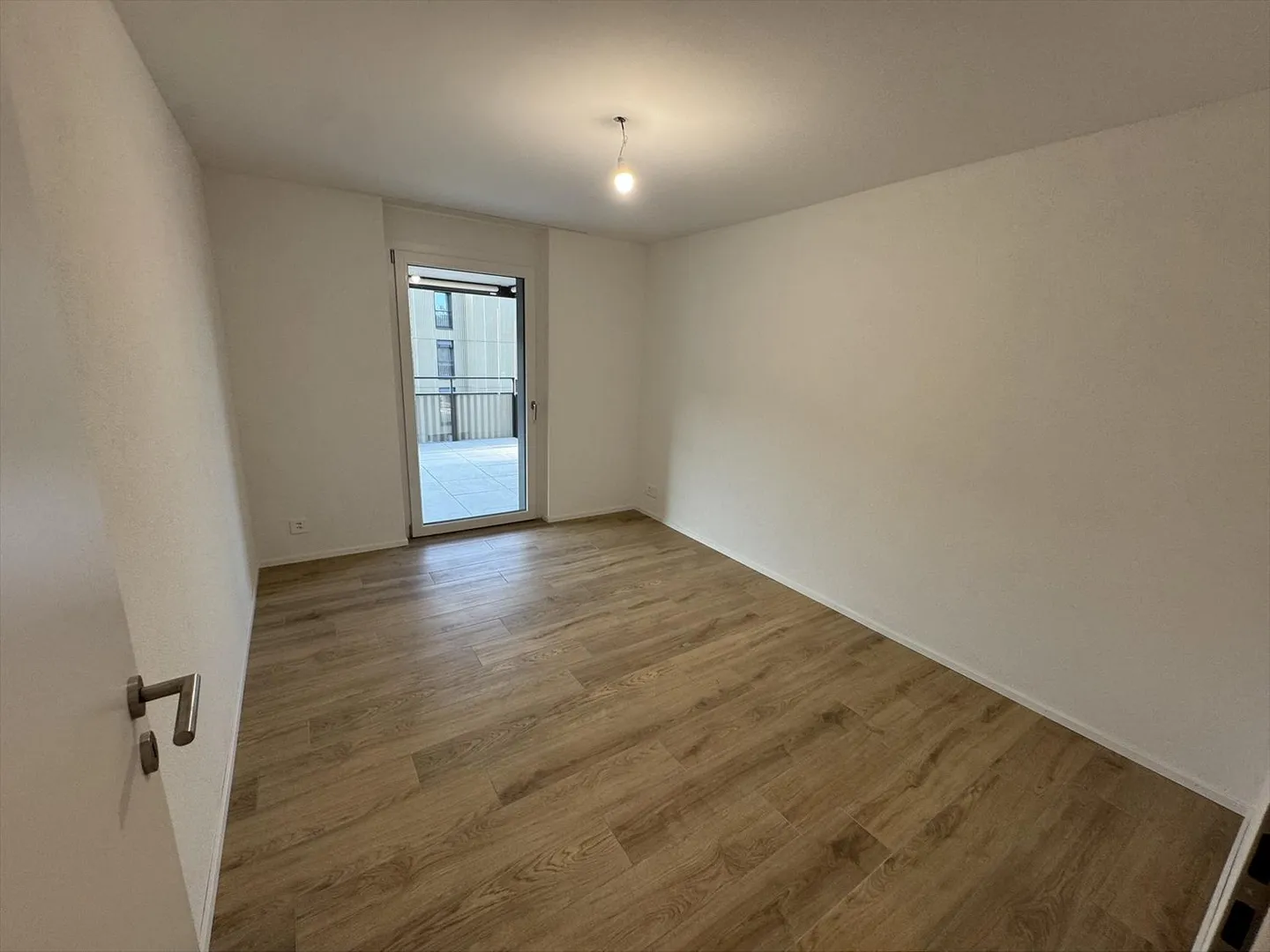 05589 - Appartamento 4½ stanze - IMP. CHAMP-RIOND 8 - MATRAN - Foto 5 di 11