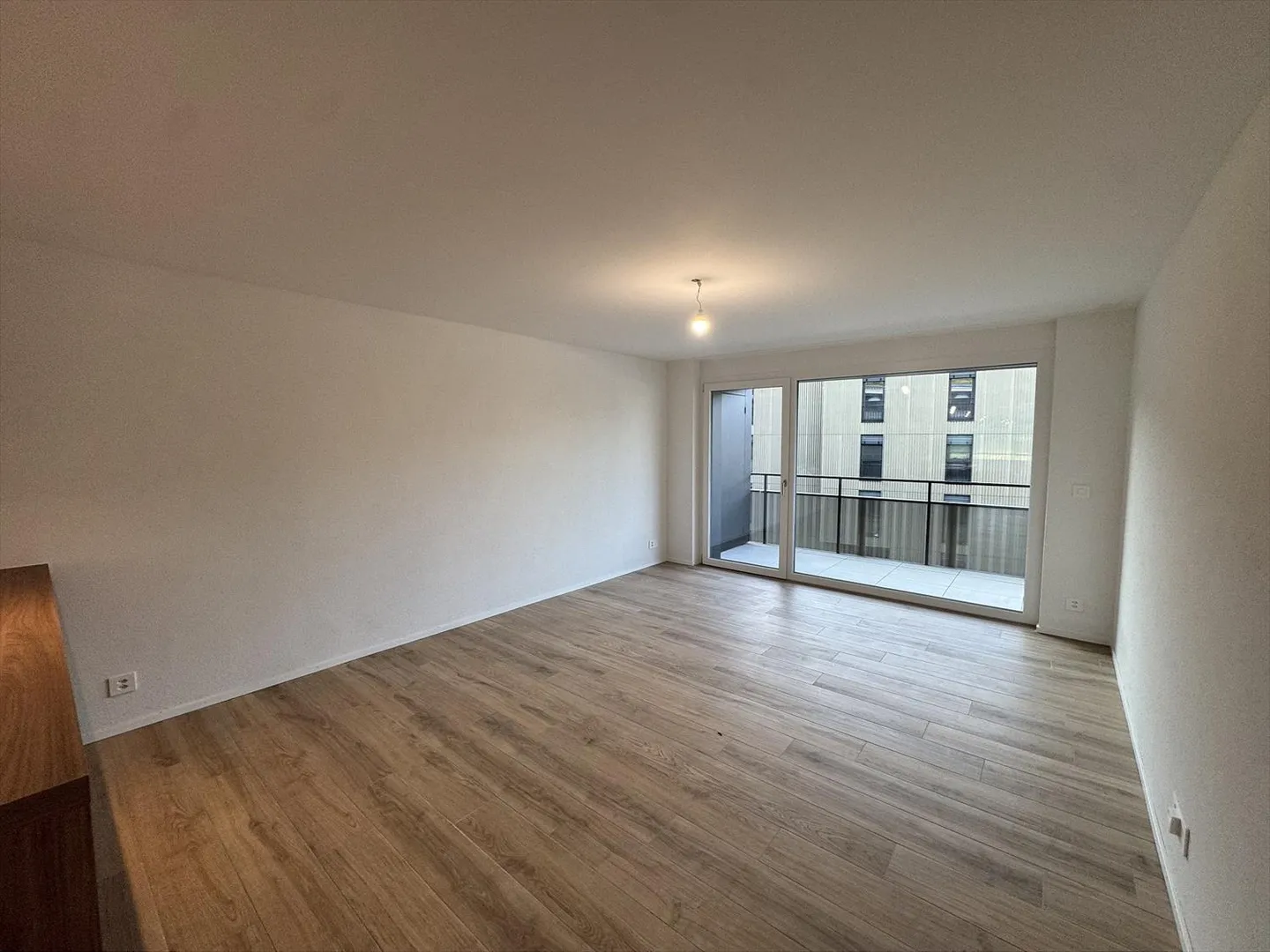 05589 - Appartamento 4½ stanze - IMP. CHAMP-RIOND 8 - MATRAN - Foto 10 di 11