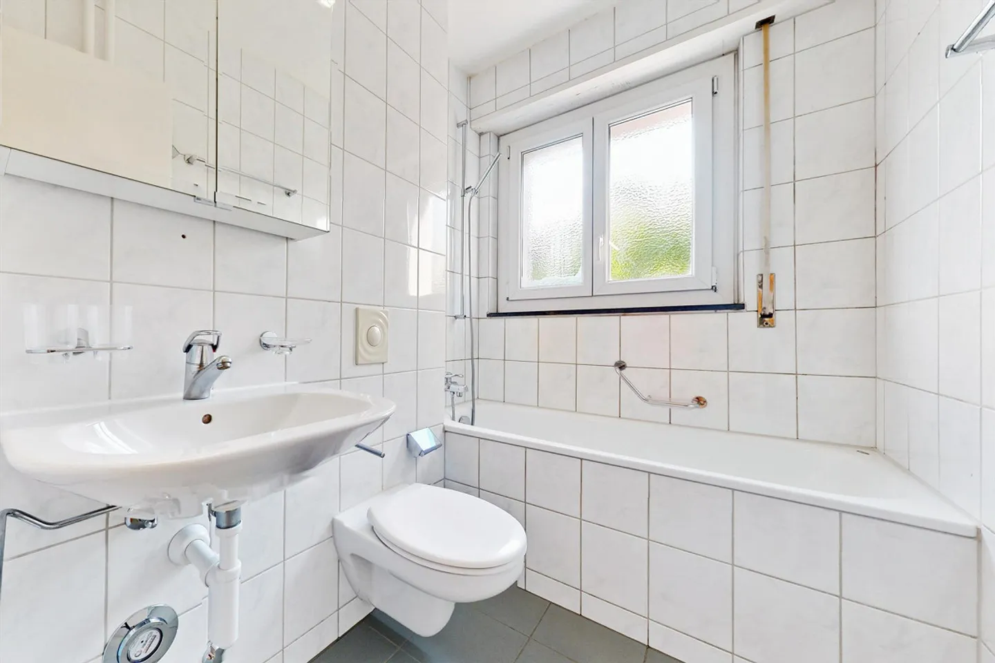 Appartamento moderno in una bella posizione collinare - Foto 7 di 9