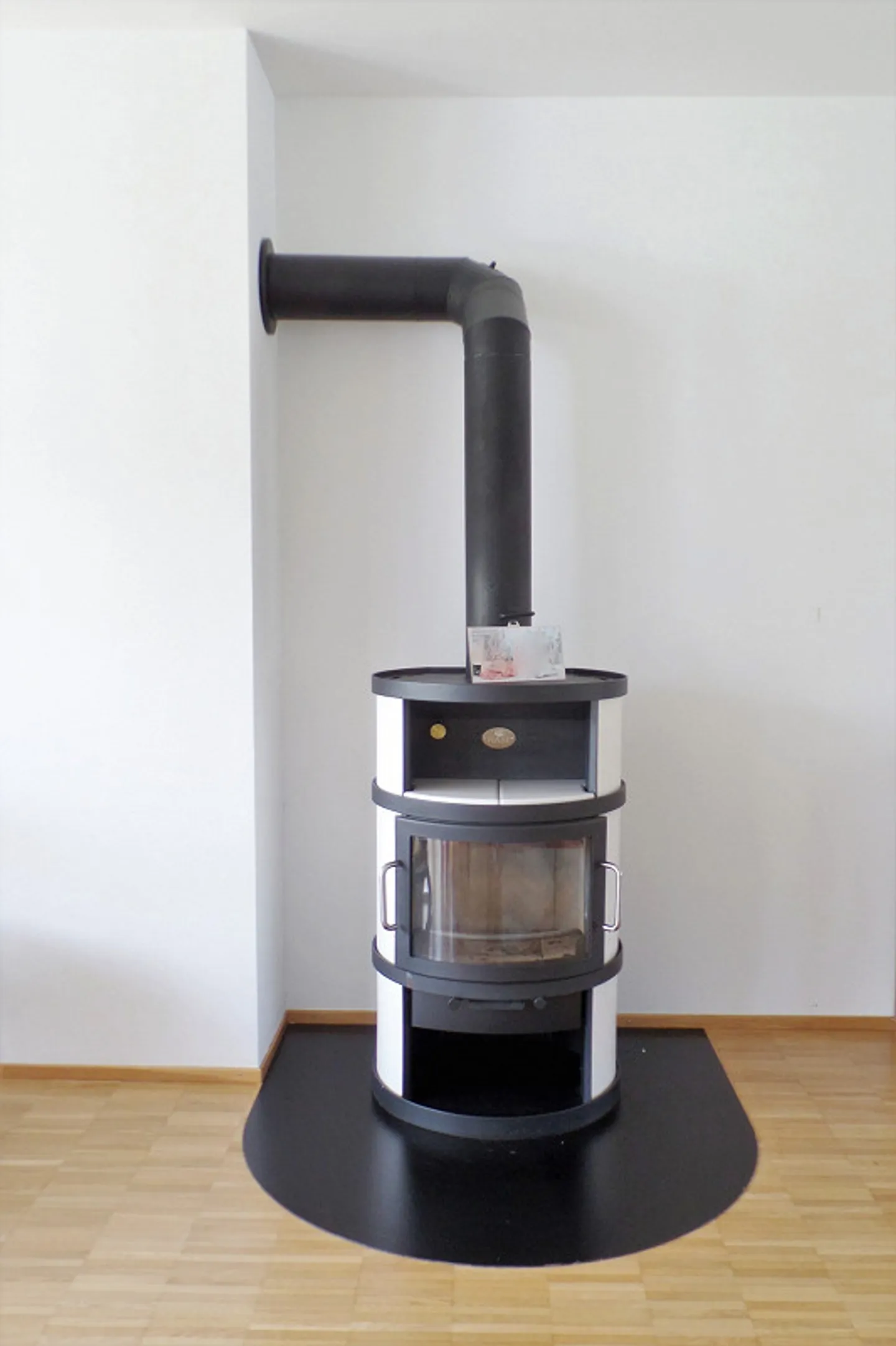 Spacious 3.5-room apartment with Swedish stove - Photo 3 of 9