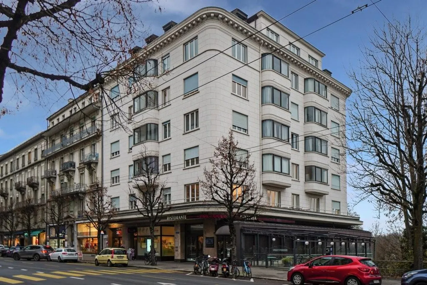 «Surface commerciale avec vitrine d'environ 85 m2» - Photo 1 sur 11