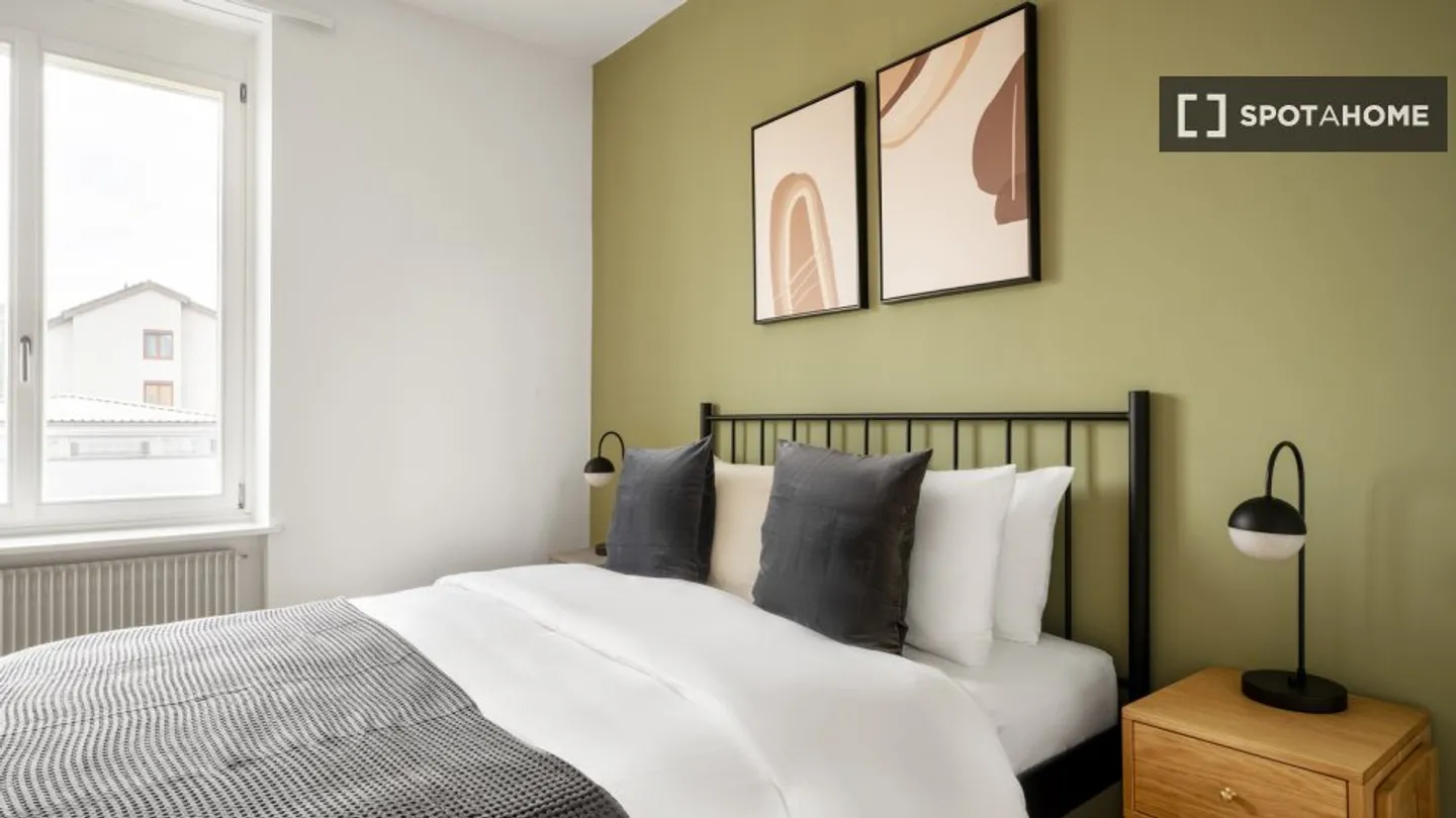 Discover, visit and rent your new home online with full confidence. - Photo 8 of 17