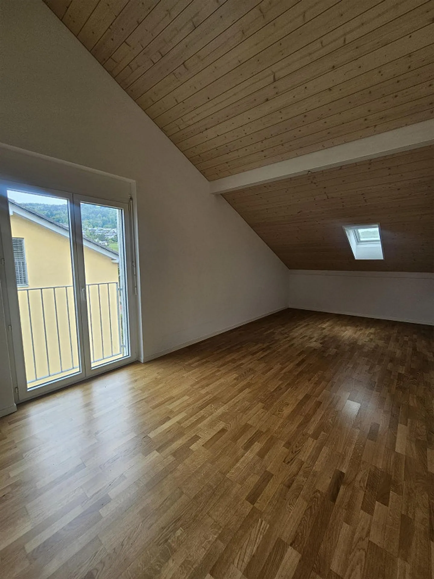 Your new home: Sunny 4.5-room penthouse apartment - Photo 6 of 10