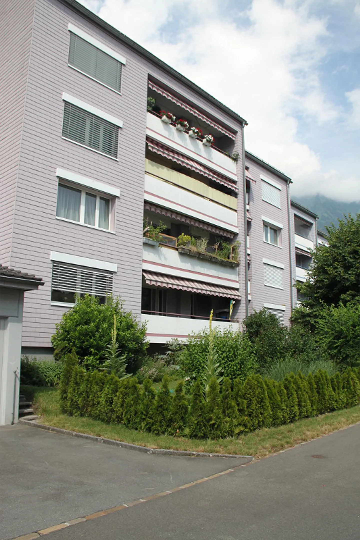 Charmante 3.5 Zimmer Wohnung - Foto 2 von 14