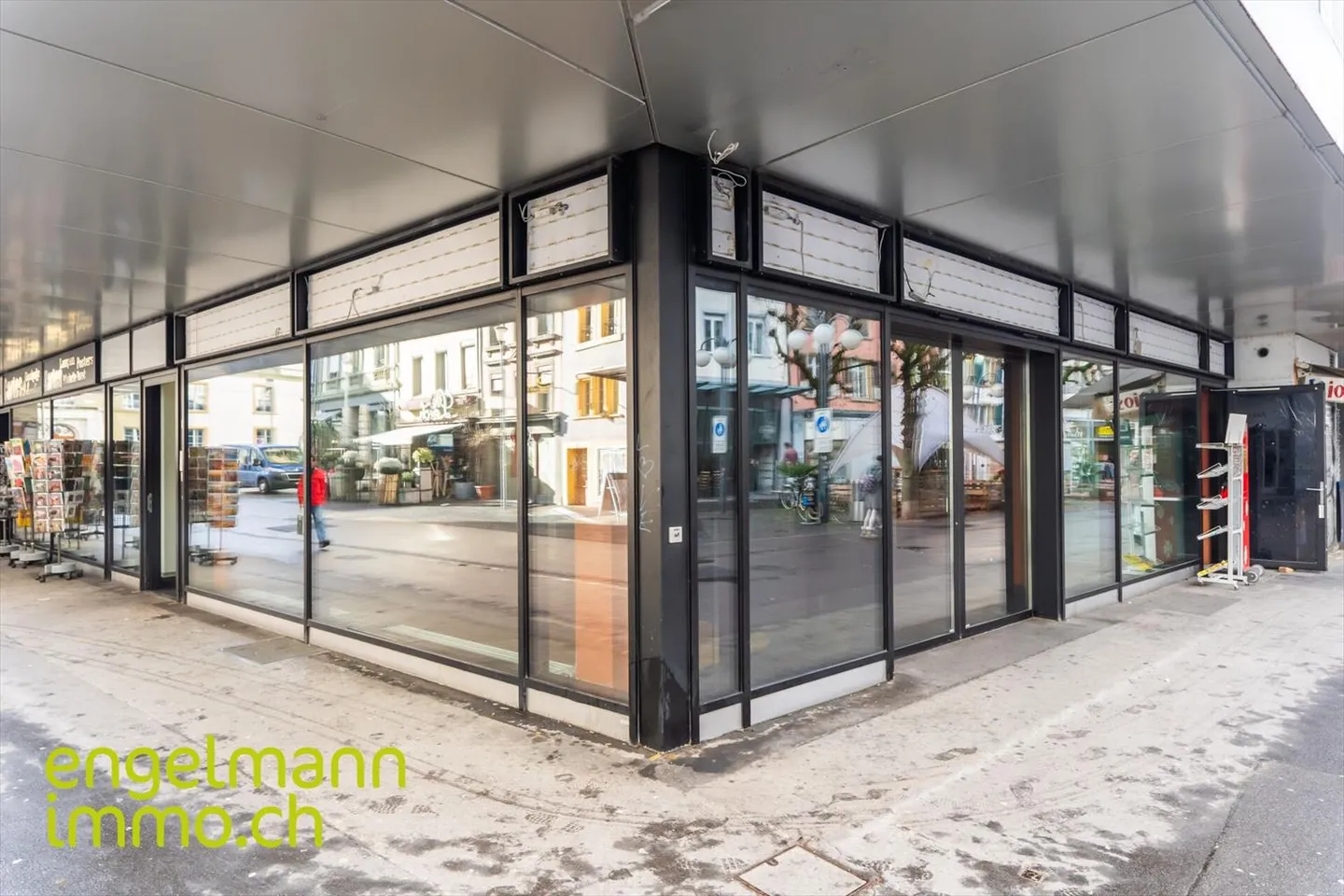 Magasin à louer - Photo 2 sur 10