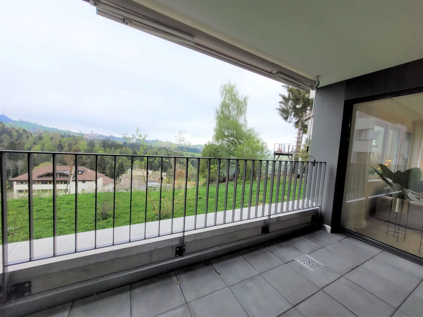 Appartamento 3.5 locali - Foto 2 di 13