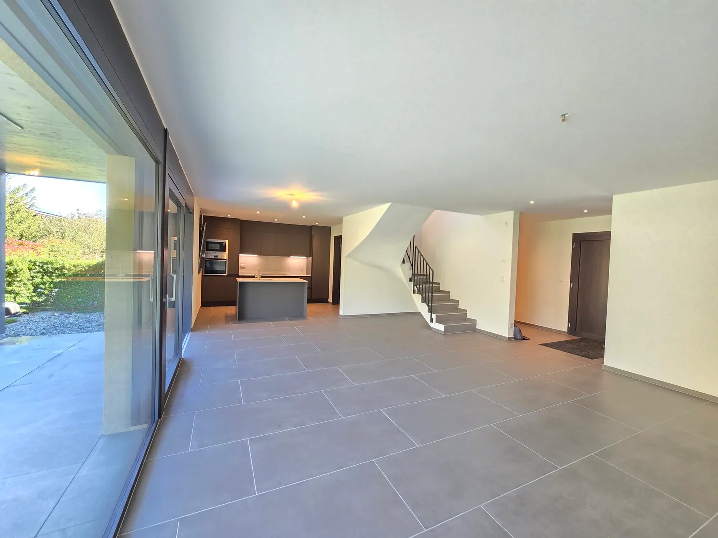 New Row House / 199 m2 and 847 m3 / Martigny / Ref. 10242565 - Photo 3 of 13