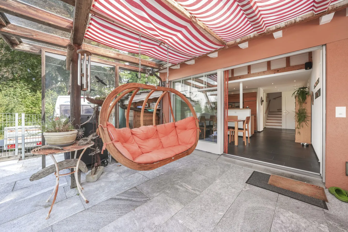 Maison de coin familiale, située au centre et au calme, avec beaucoup d'espace et une réserve de construction - Photo 25 sur 66