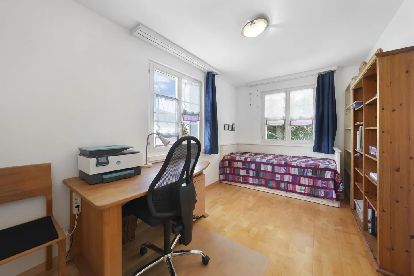 Maison de coin familiale, située au centre et au calme, avec beaucoup d'espace et une réserve de construction - Photo 41 sur 66