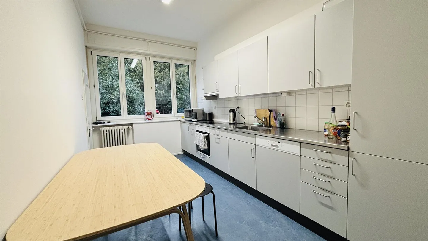 Furnished bright shared room 14m2, central, quiet, sunny - Photo 7 of 15