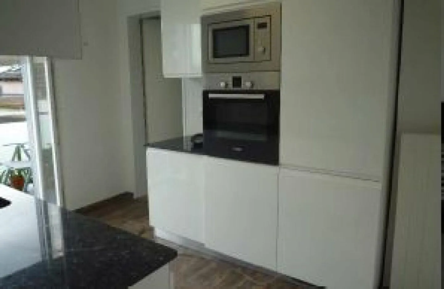 Ampia casa multigenerazionale con tradizione ed eleganza vicino al lago - Foto 12 di 16