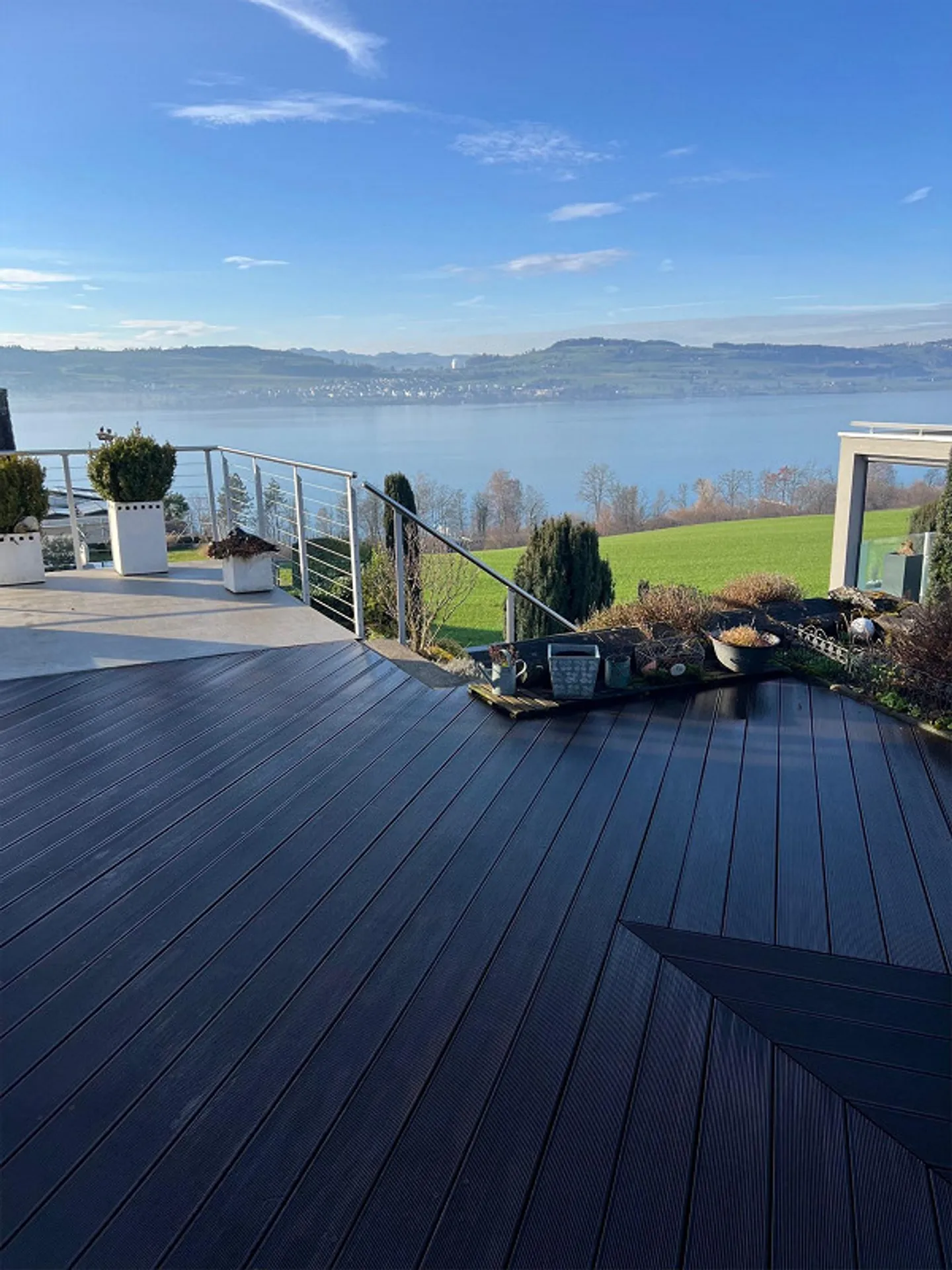 Exclusive Living with Panorama - Your Retreat Above the Lake - Photo 5 of 20