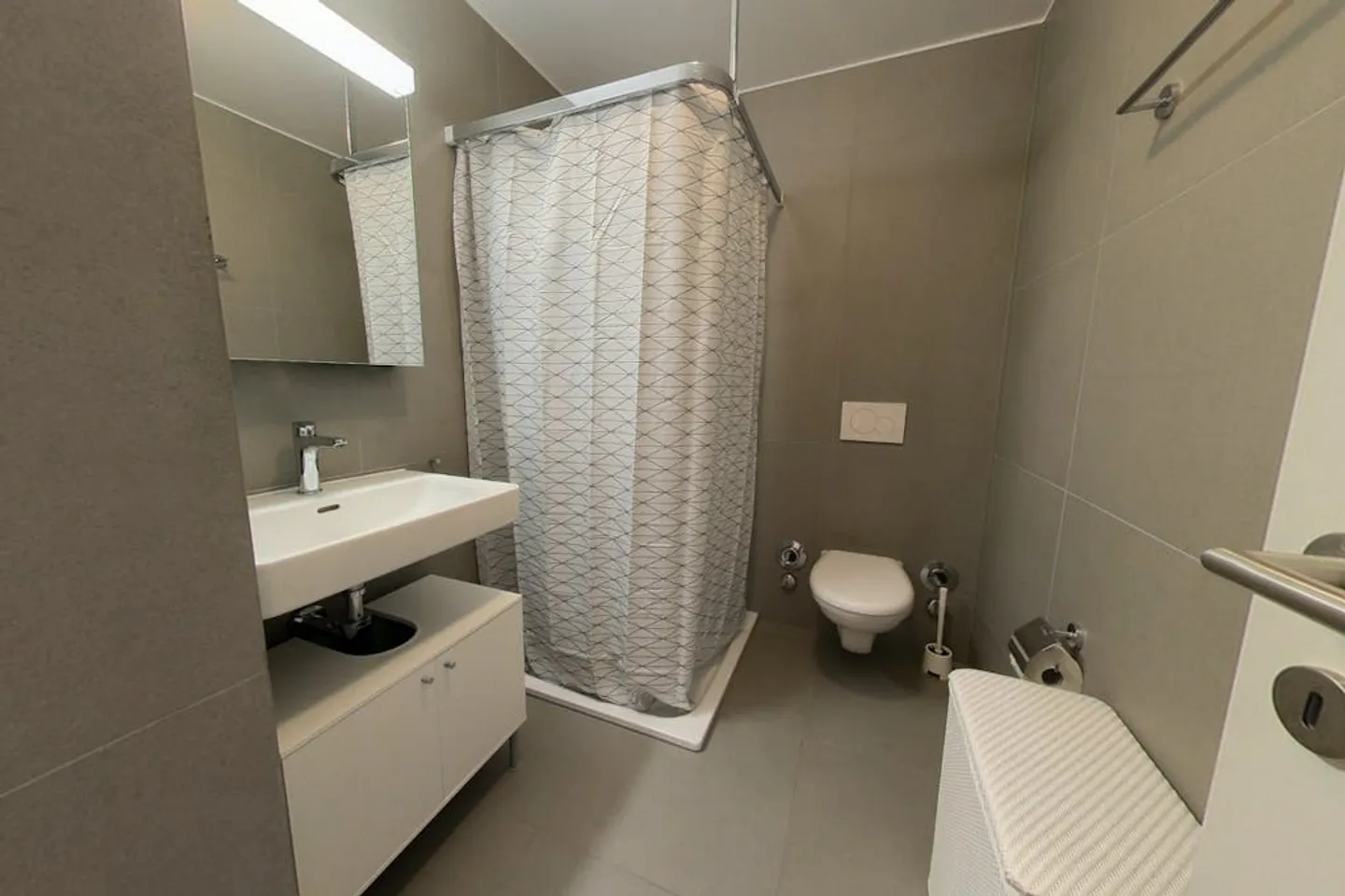 Wohnung mieten - Foto 2 von 8