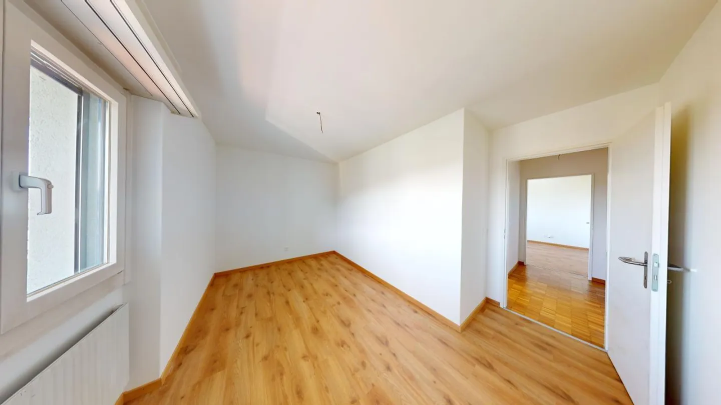 In the heart of the tax-friendly Pfäffikon SZ with great lake view! - Photo 9 of 12